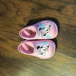 Minnie mouse toddler off brand 'crocs'